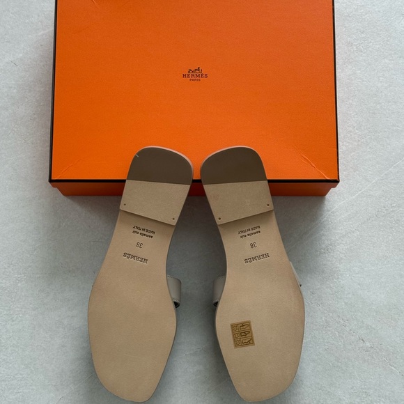 Hermes Oran Sandals - Picture 4 of 5